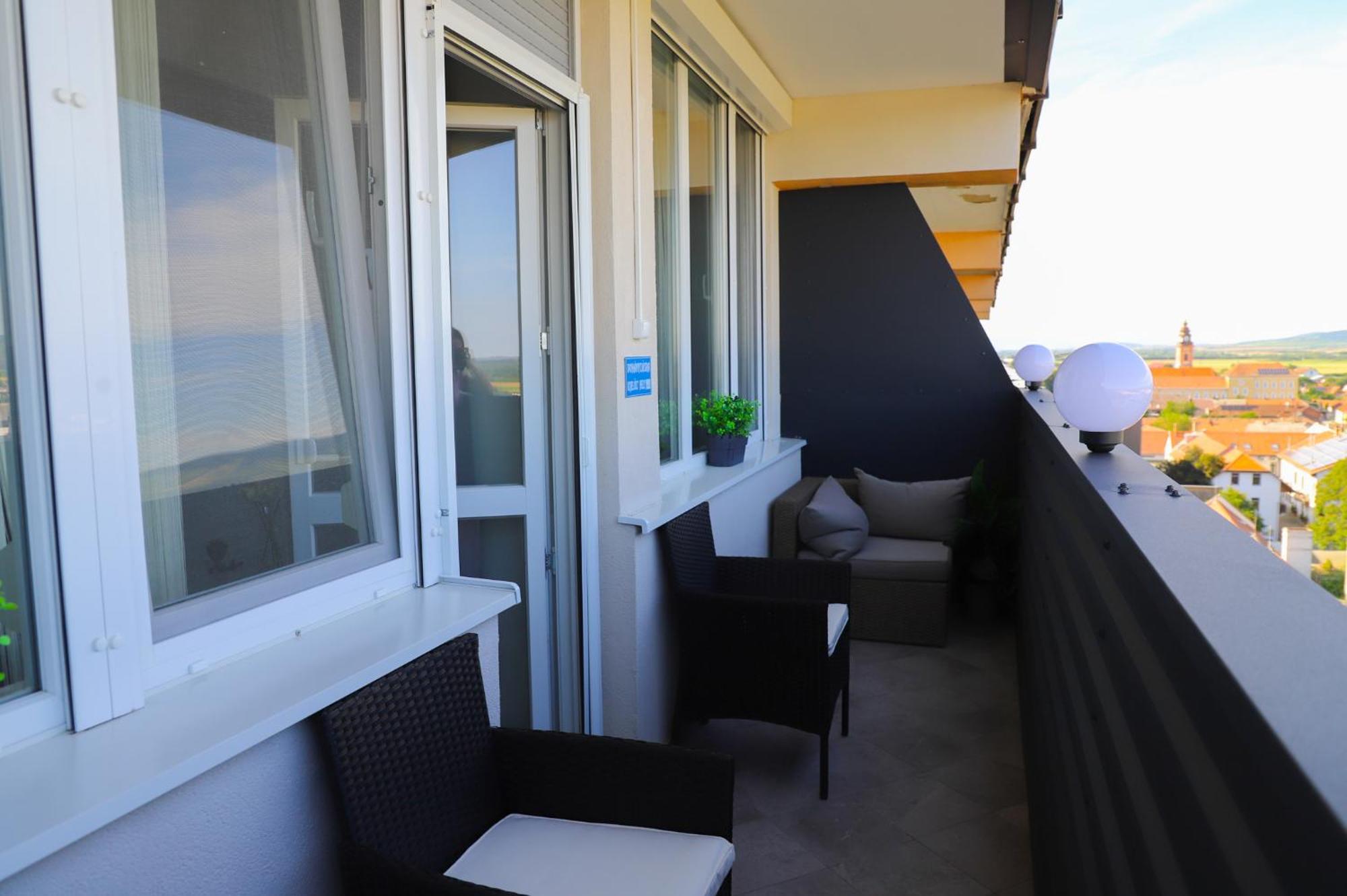 Ueveghid Apartman Sátoraljaújhely Εξωτερικό φωτογραφία